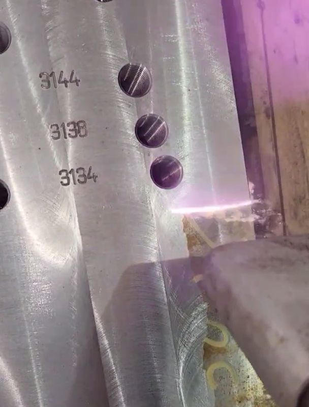 SLIDE usuwanie rdzy z wzorców